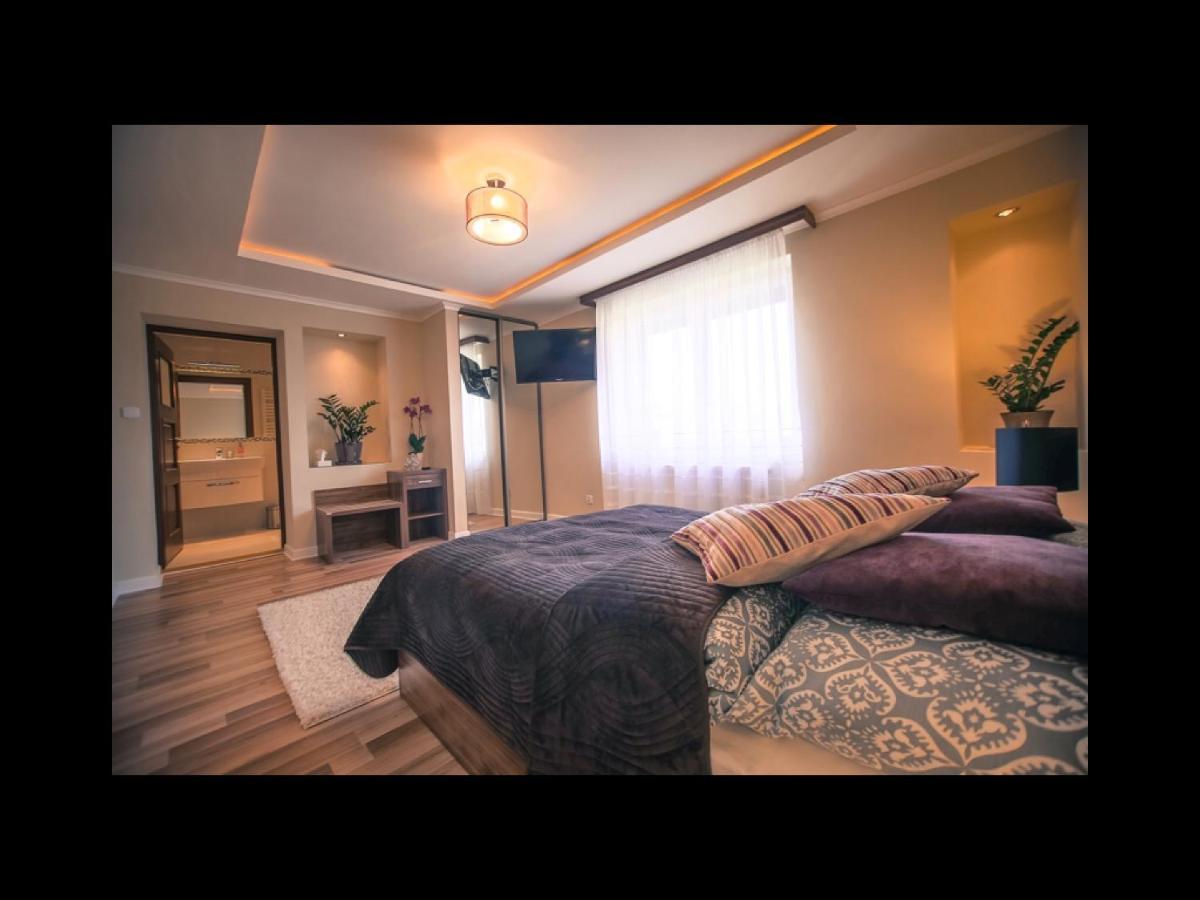 Piano Cafe B&B Mielec Exterior foto